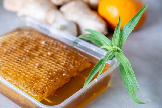 Jak działa Gripovita imbir miód witamina C w saszetkach?