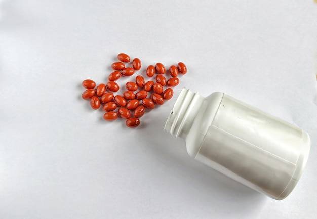 Jak działa żurawina premium z witaminą C w kapsułkach Olimp Labs?