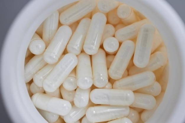 Jak działają drożdże Saccharomyces cerevisiae jako probiotyk w kapsułkach?