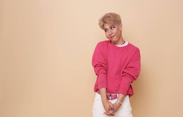 Jak działają Feminost tabletki na nietrzymanie moczu dla kobiet?