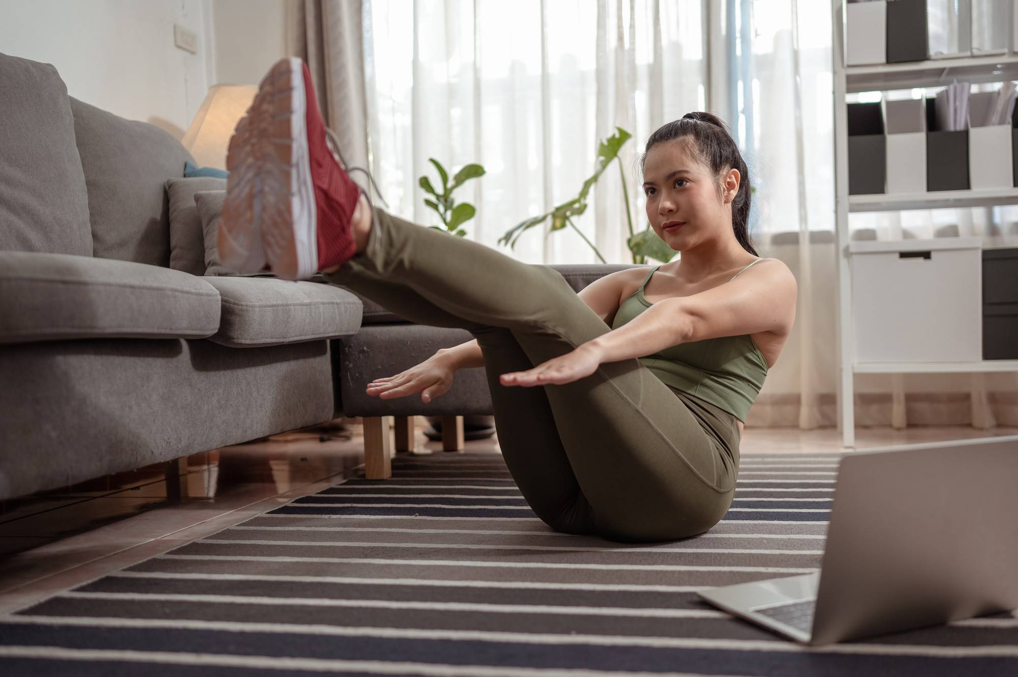 Jaki sport w domu sprawdzi się podczas niepogody?